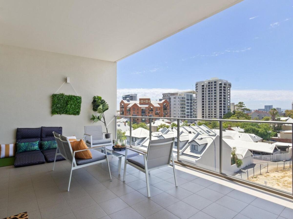 2Bdrm Skyline Views - Prime For River, Waca, Optus Stadium Perth Bagian luar foto